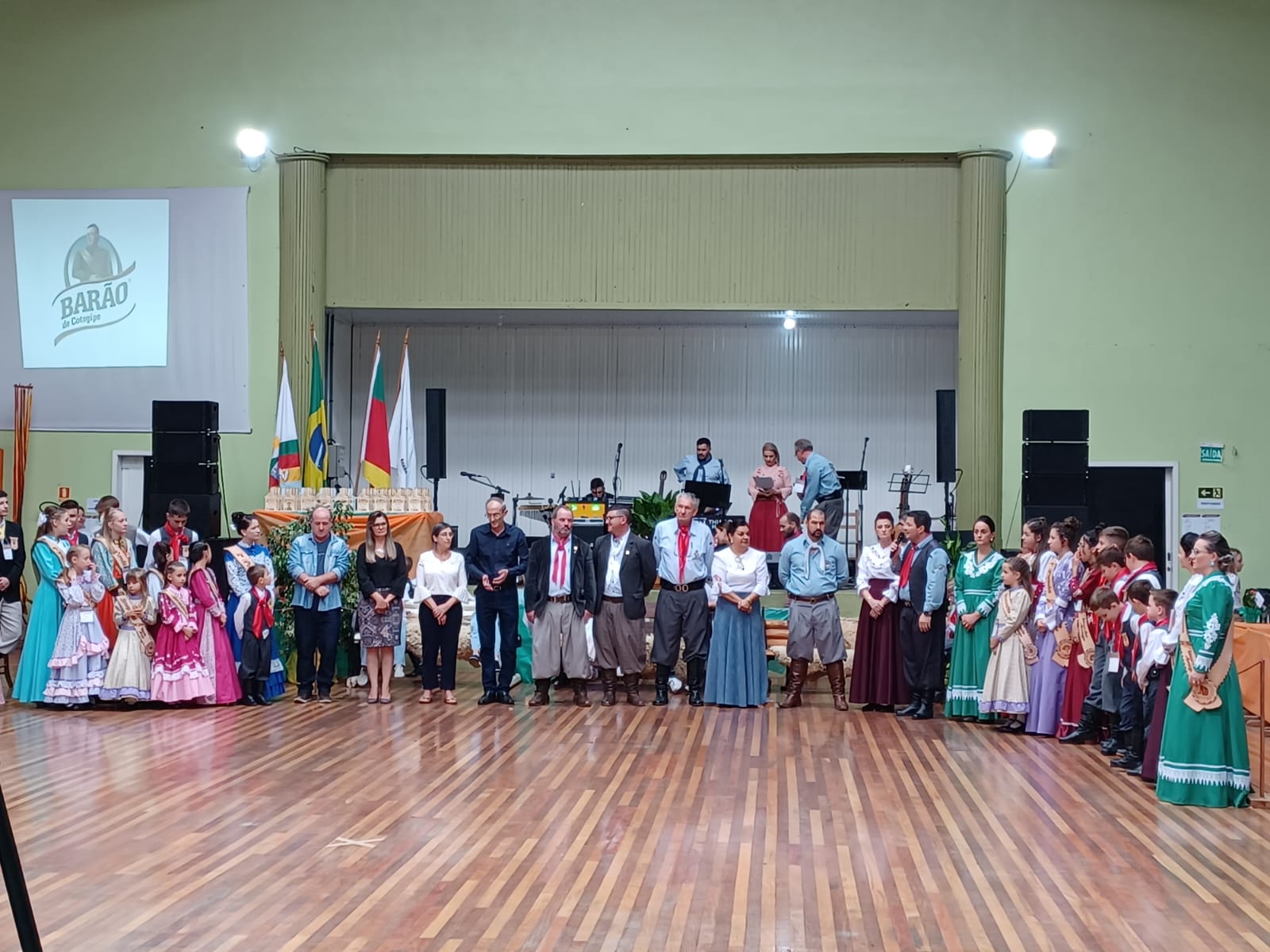 Vice-presidente de Esportes do MTG prestigia rodeio em Barão do Cotegipe